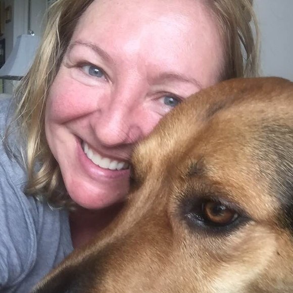 Meet your Posher, Carolyn - Picture 1 of 1